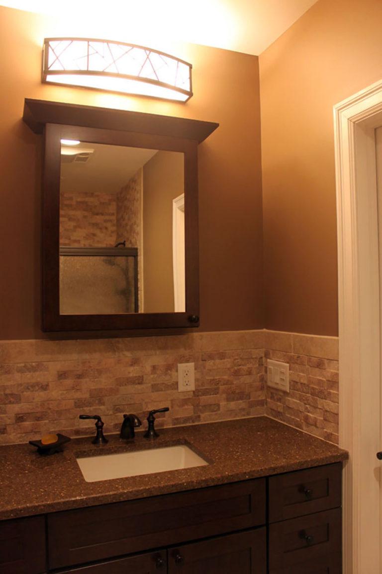 Earth Tones in Bathroom - Miriam Stern Color Consulting